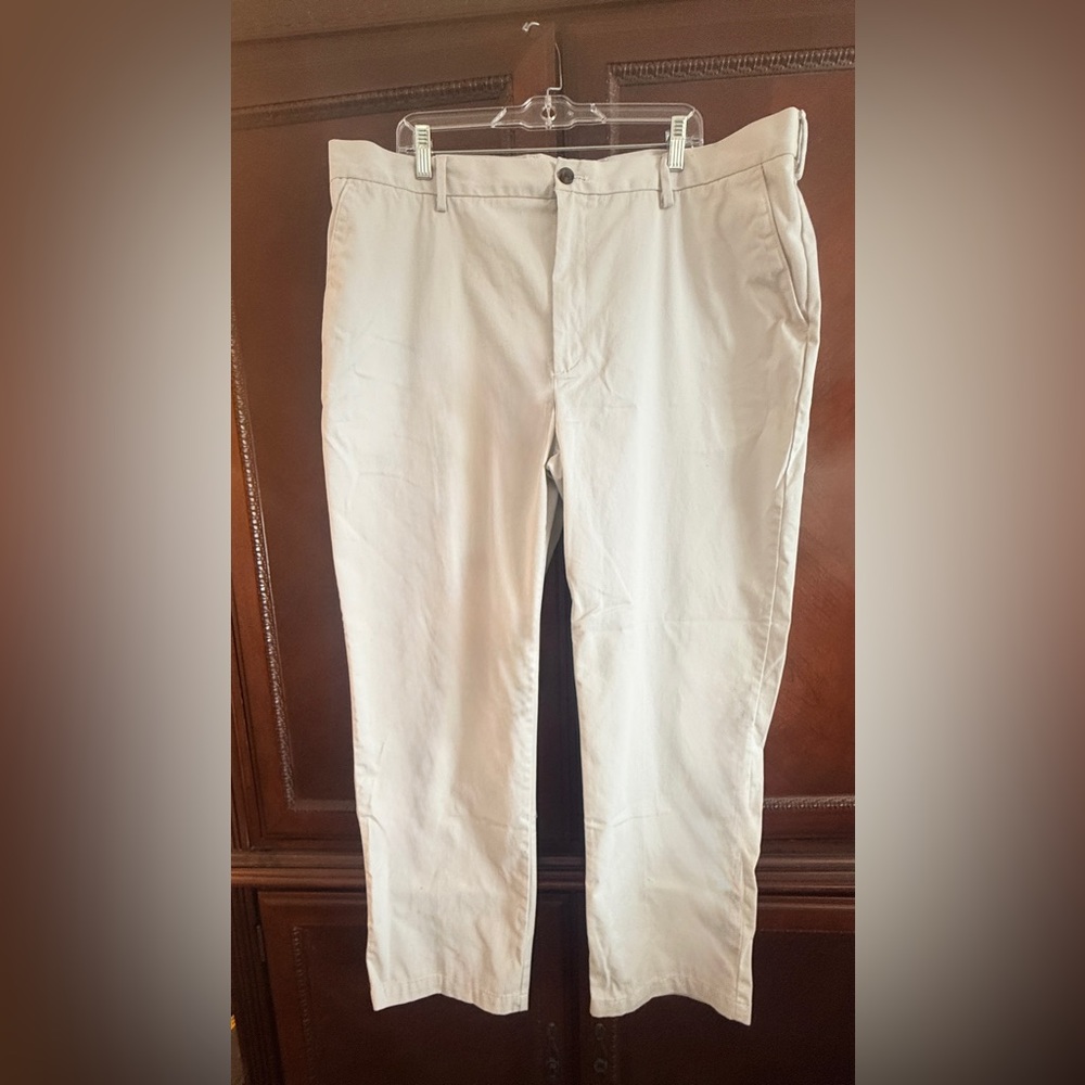 Amazon Essentials NWOT Men's khaki beige Chinos. Never worn tag size  42 X 32